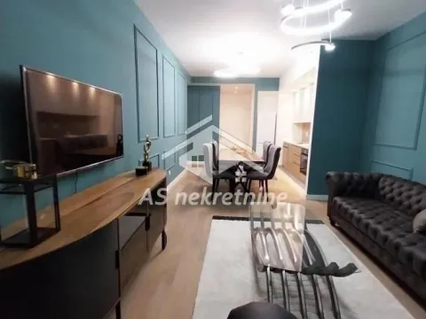 Izdavanje, trosoban stan, 90m², Savski Venac, Beograd - image 2