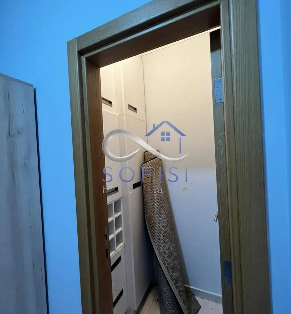 Izdavanje, trosoban stan, 64m², Novi Sad Sve Podlokacije, Novi Sad