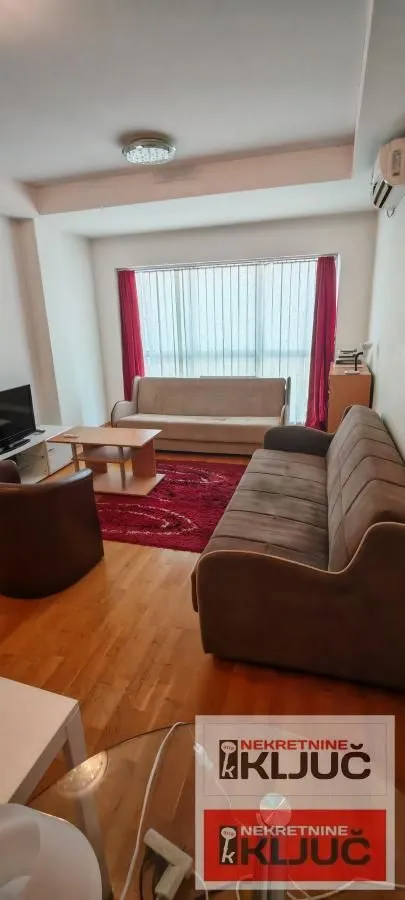 Izdavanje, garsonjera, 33m², Spens, Novi Sad Sve Podlokacije