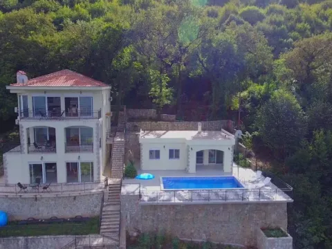 Prodaja, kuća, 424m², Kostanjica, Kotor - image 3