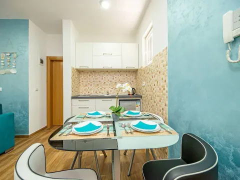 Rent, studio apartment, 36m², Sutomore, Bar - image 4