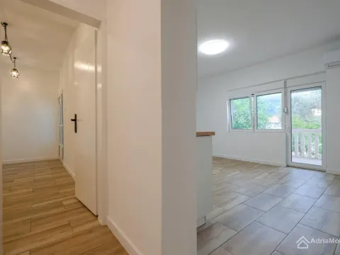 Prodaja, kuća, 118m², Tivat, Crna Gora - image 10