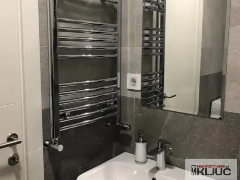 Izdavanje, jednosoban stan, 40m², Centar, Novi Sad - image 8