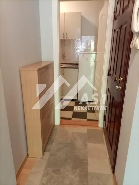 Izdavanje, stan, 30m², Grbavica, Novi Sad Sve Podlokacije
