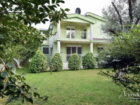 Sale, house, 175m², Podgorica, Crna Gora - image 2