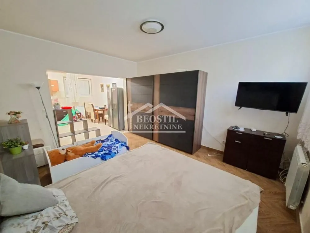Prodaja, četvorosoban stan, 70m², Centar, Smederevo