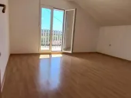 Izdavanje,  kuća, 100m2, Rogami, Podgorica