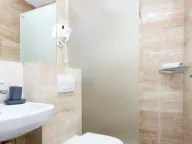 Rent, one bedroom apartment, 45m², Tree cane, Budva - image 9