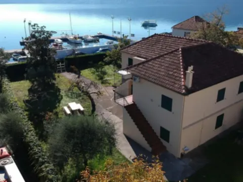 Sale, house, 240m², Bijela, Herceg Novi