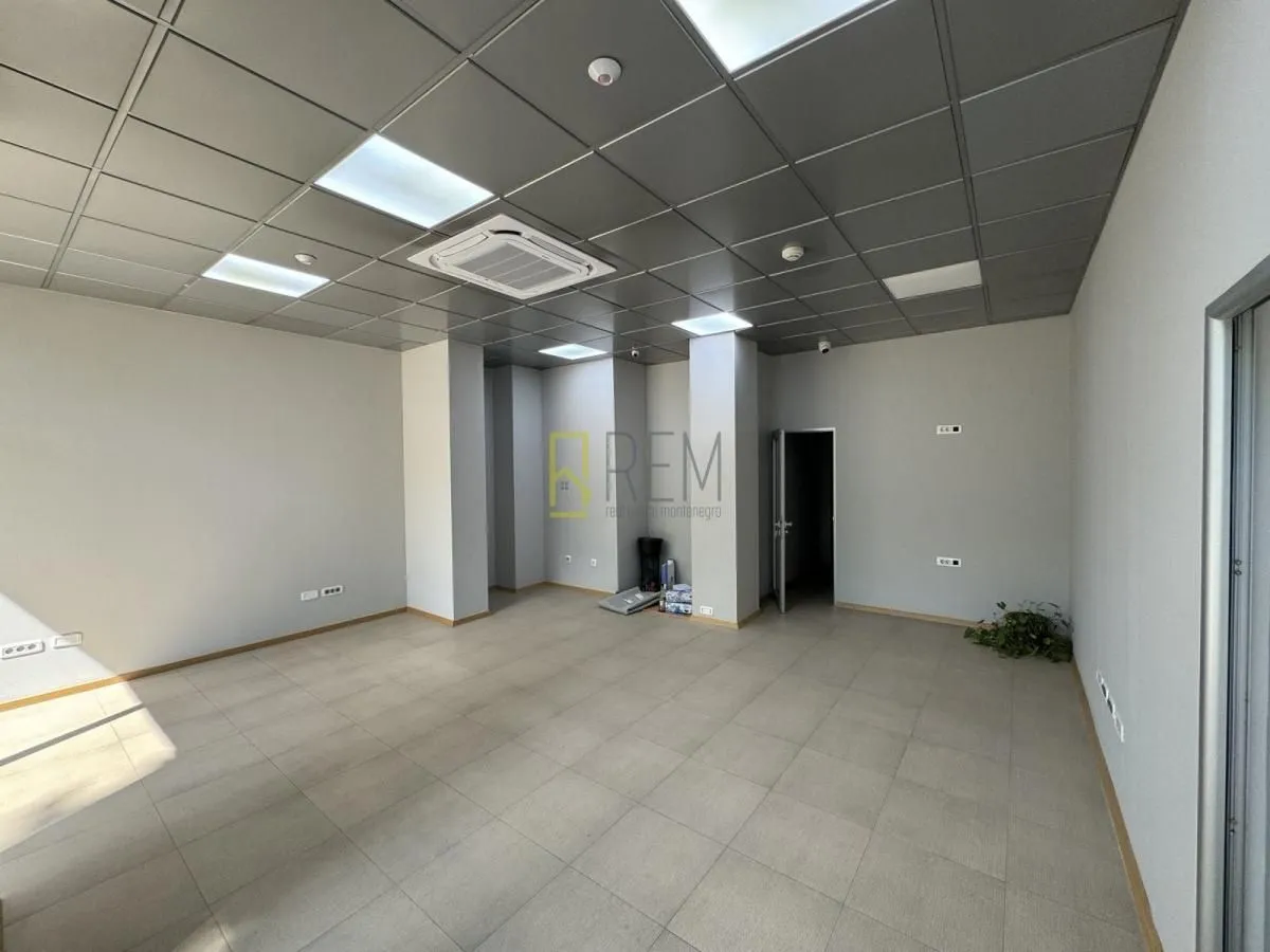 Rent, office space, 120m², Preko Morače, Podgorica