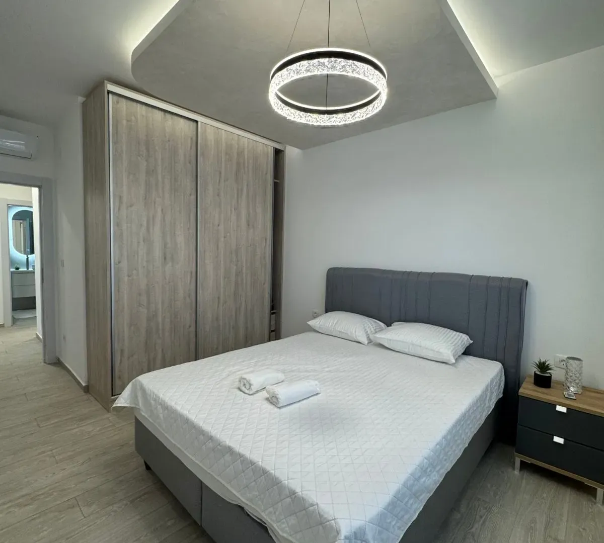 Prodaja, dvosoban stan, 74m², Bečići, Budva
