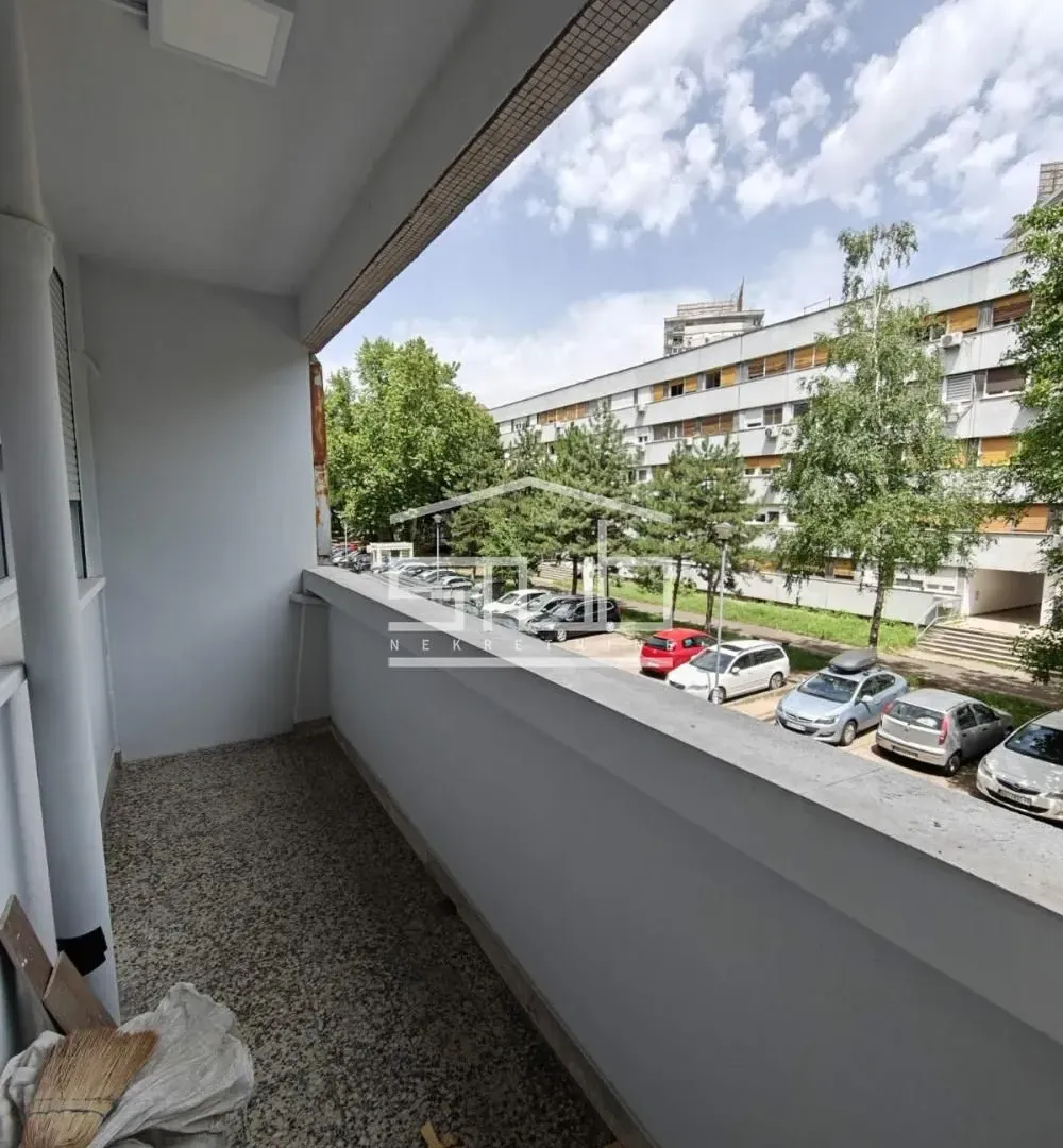 Rent, three bedroom apartment, 90m², Novi Beograd Blok 37, Novi Beograd Sve Podlokacije