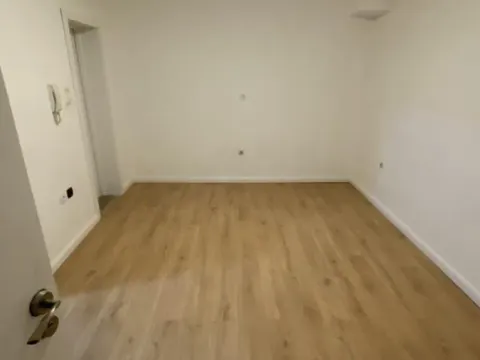 Prodaja, jednosoban stan, 26m², Podbara, Novi Sad Sve Podlokacije - image 2