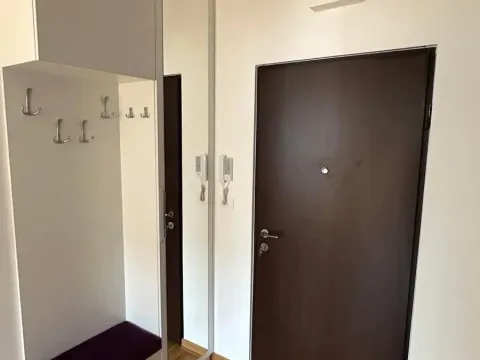 Rent, one bedroom apartment, 45m², City Kej, Podgorica - image 3