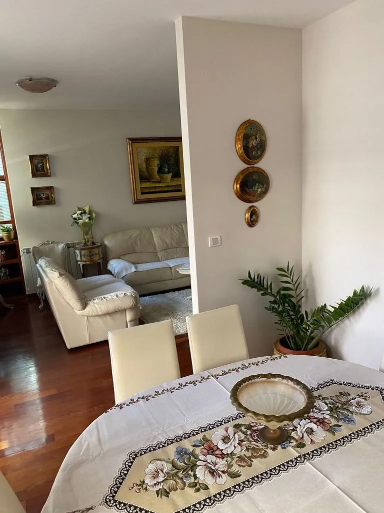 Rent, three bedroom apartment, 100m², Gorica C, Podgorica
