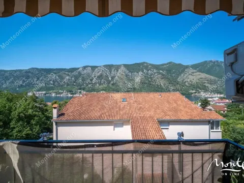Sale, three bedroom apartment, 88m², Dobrota, Kotor - image 32