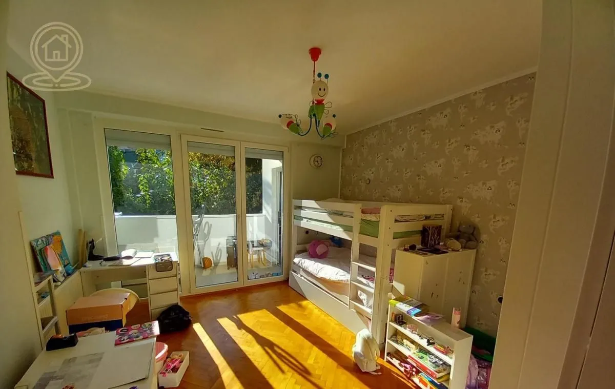 Izdavanje, trosoban stan, 85m², Stari grad, Novi Sad