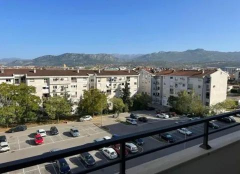 Rent, one bedroom apartment, 48m², Stari Aerodrom, Podgorica - image 5