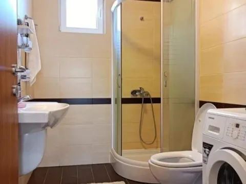 Sale, two bedroom apartment, 90m², Budva, Crna Gora - image 19