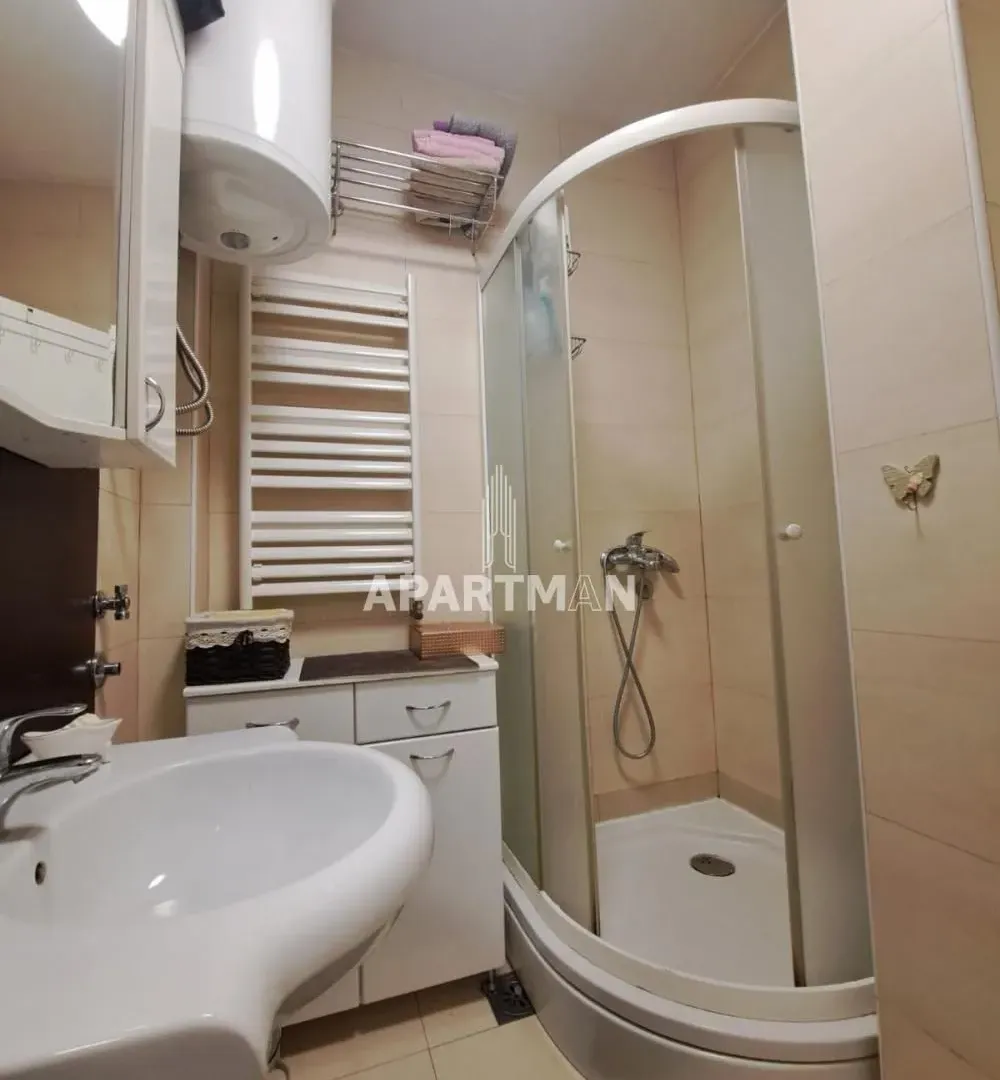 Rent, four bedroom apartment, 120m², Lekino Brdo, Voždovac Sve Podlokacije