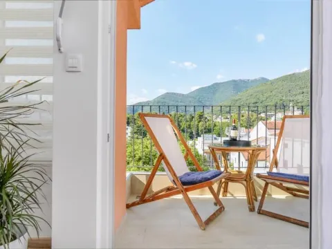 Rent, two bedroom apartment, 70m², Centar, Tivat - image 14