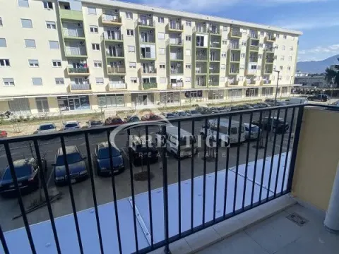 Izdavanje, jednosoban stan, 40m², Pobrežje, Podgorica - image 8