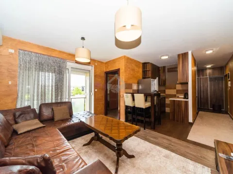 Rent, two bedroom apartment, 65m², Centar, Podgorica - image 13