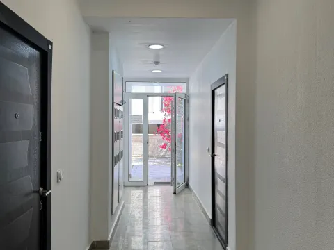 Sale, one bedroom apartment, 62m², Velika Plaža, Ulcinj - image 6
