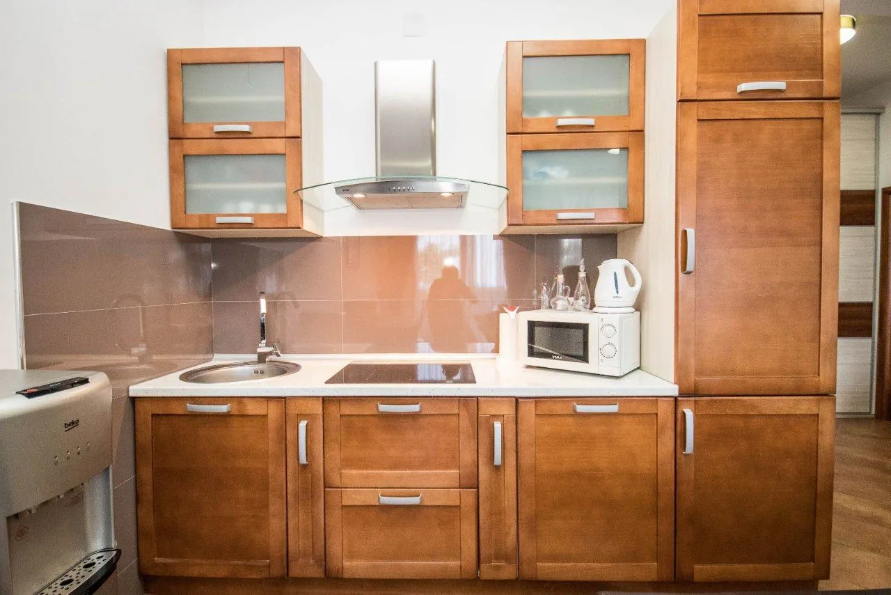 Rent, one bedroom apartment, 45m², Dobra Voda, Budva