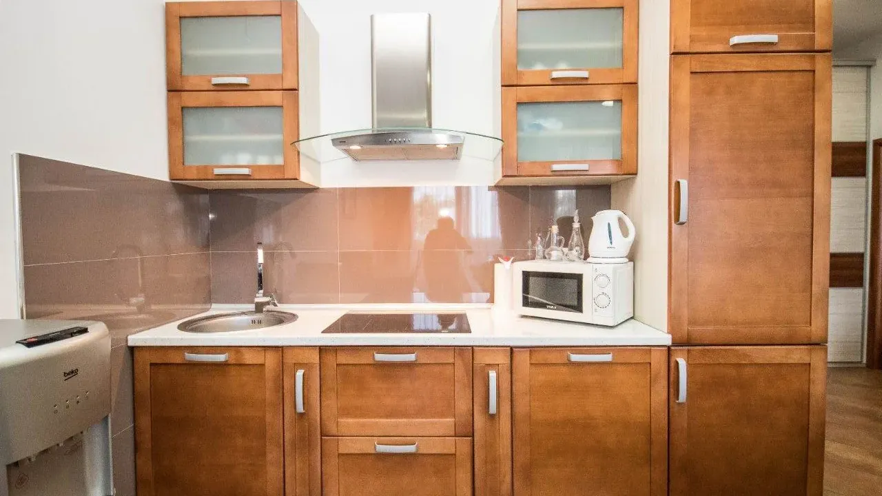 Rent, one bedroom apartment, 45m², Dobra Voda, Budva