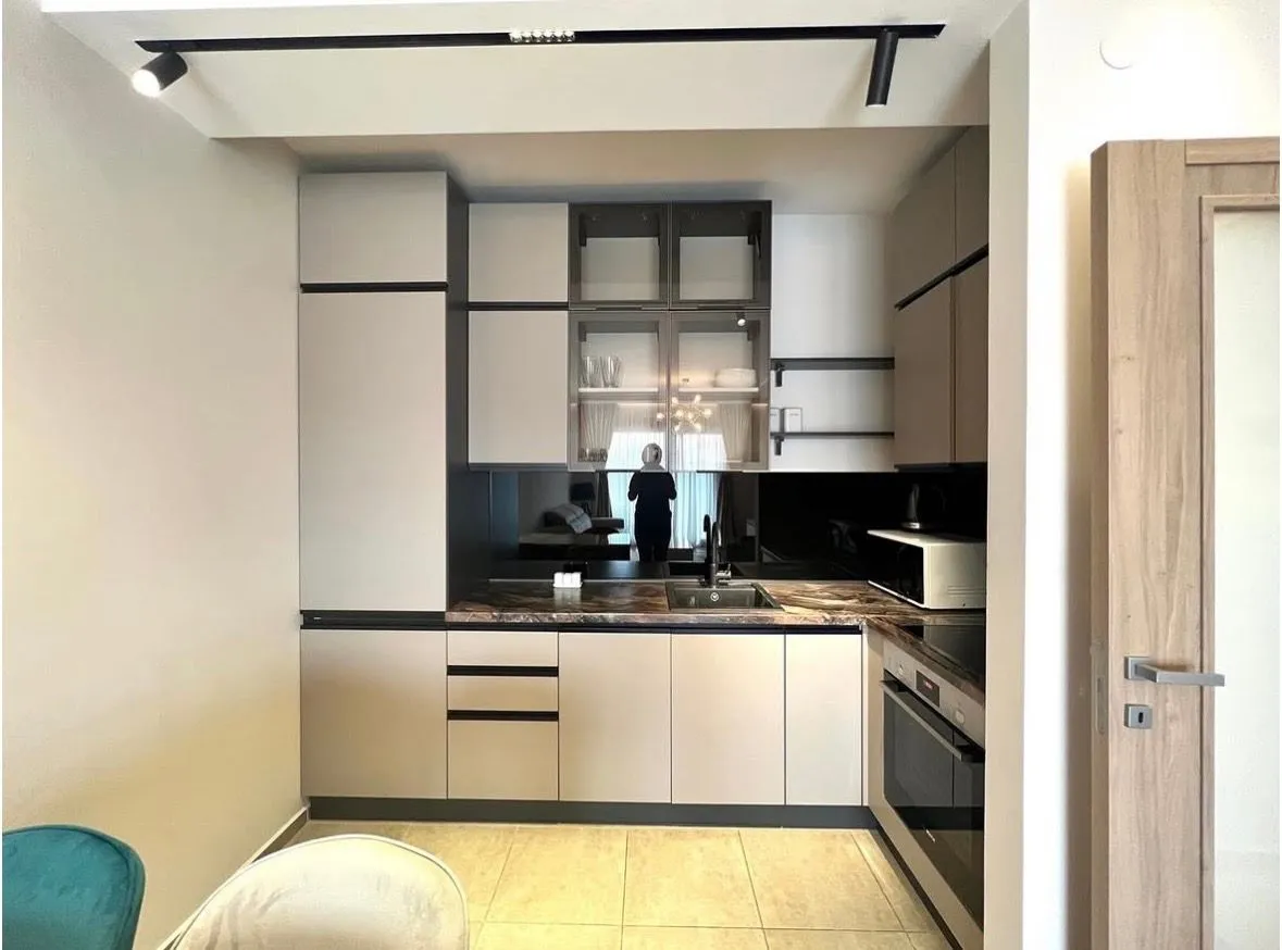 Izdavanje, jednosoban stan, 50m², Master Kvart, Podgorica