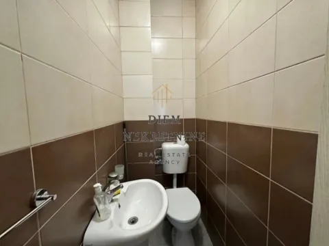 Izdavanje, dvosoban stan, 64m², City Kvart, Podgorica - image 12