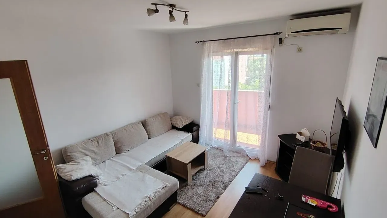 Izdavanje, stan, 28m², Krivi Most, Podgorica