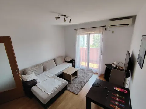 Izdavanje, stan, 28m², Krivi Most, Podgorica