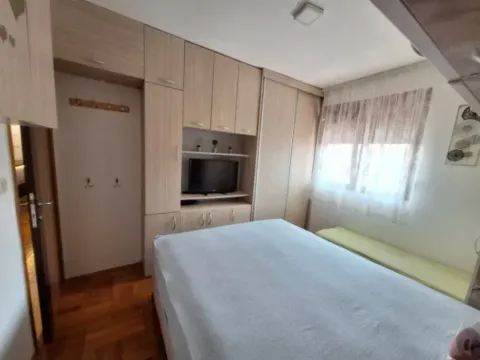 Izdavanje, jednosoban stan, 45m², Stari Aerodrom, Podgorica - image 9