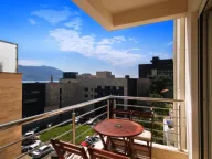 Rent, one bedroom apartment, 40m², Stari Grad, Budva - image 11