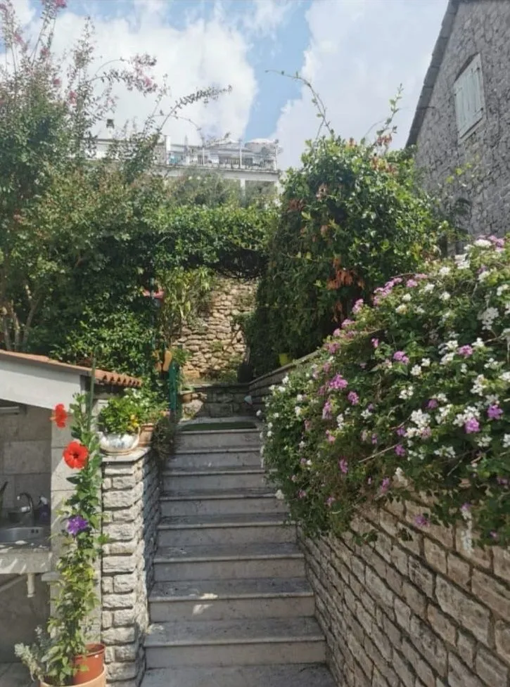 Prodaja, kuća, 296m², Herceg Novi, Crna Gora