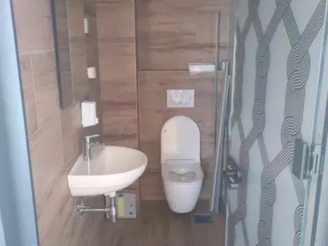 Izdavanje, poslovni prostor, 394m², Novi Sad Sve Podlokacije, Novi Sad - image 3