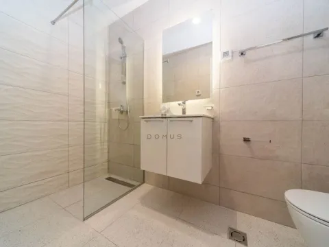 Prodaja, dvosoban stan, 66m², Stari Aerodrom, Podgorica - image 6