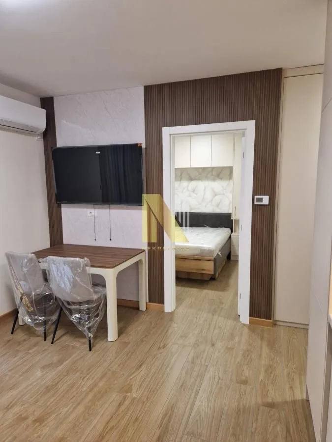 Izdavanje, jednosoban stan, 36m², Mišeluk, Petrovaradin