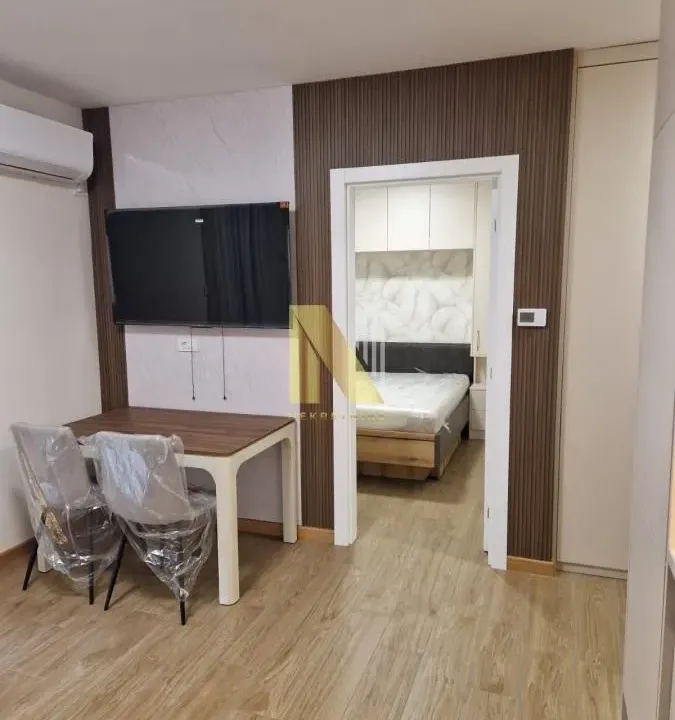 Izdavanje, jednosoban stan, 36m², Mišeluk, Petrovaradin
