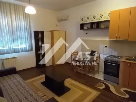 Izdavanje, jednosoban stan, 28m², Bulevar Evrope, Novi Sad Sve Podlokacije - image 2