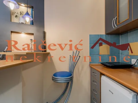 Rent, studio apartment, 35m², Kalenić Pijaca, Vračar Sve Podlokacije - image 6