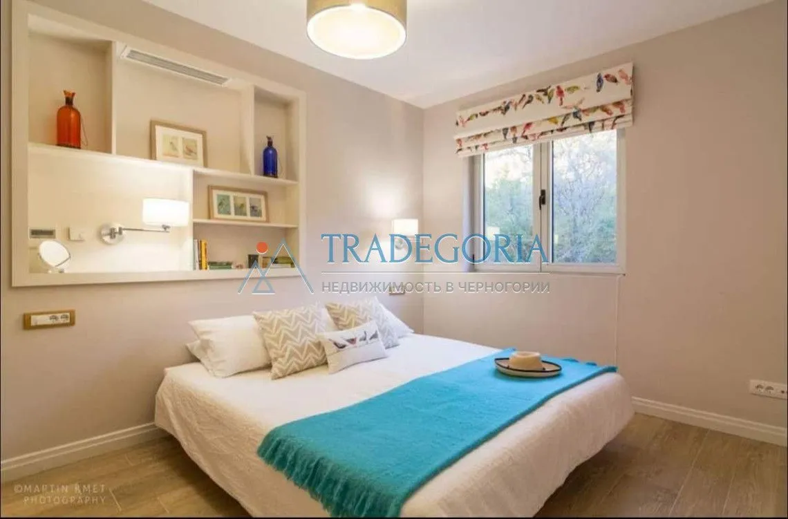 Prodaja, dvosoban stan, 100m², Tivat, Crna Gora
