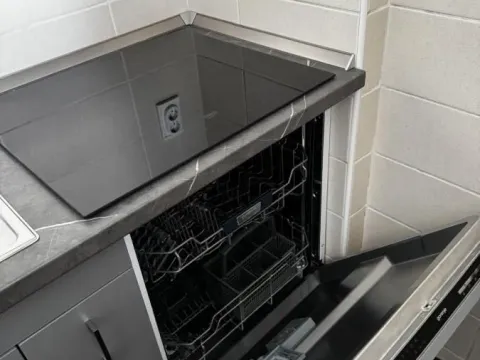 Izdavanje, dvosoban stan, 55m², Stari grad, Novi Sad - image 8