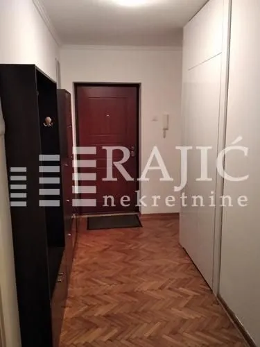 Rent, two bedroom apartment, 65m², Kalenić Pijaca, Vračar Sve Podlokacije