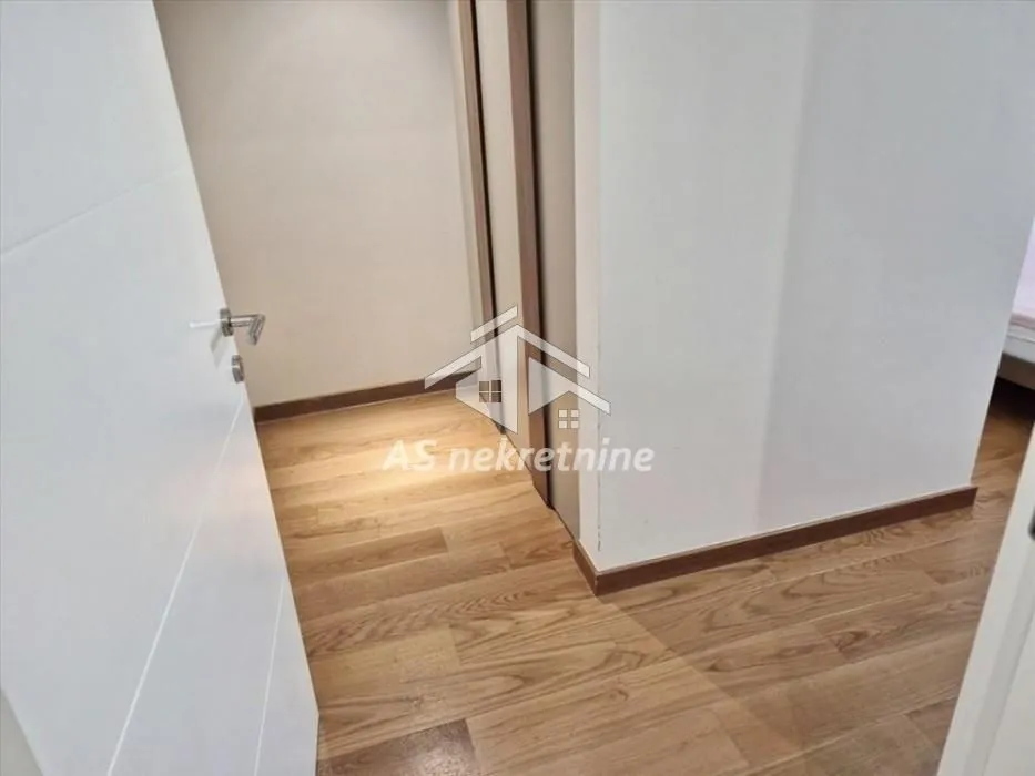 Rent, four bedroom apartment, 100m², Novi Beograd Blok 65, Novi Beograd Sve Podlokacije