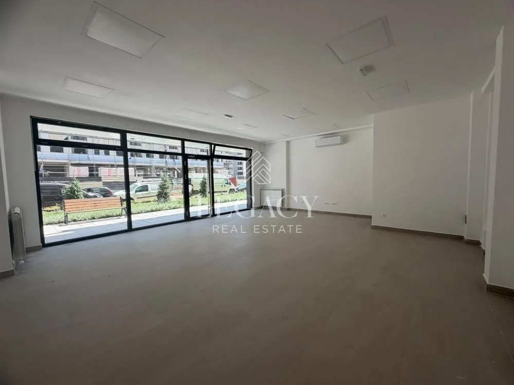 Izdavanje, poslovni prostor, 52m², Novi Beograd Blok 65, Novi Beograd Sve Podlokacije