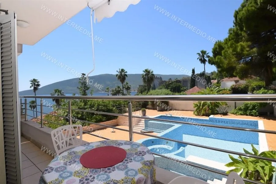 Prodaja, jednosoban stan, 46m², Savina, Herceg Novi