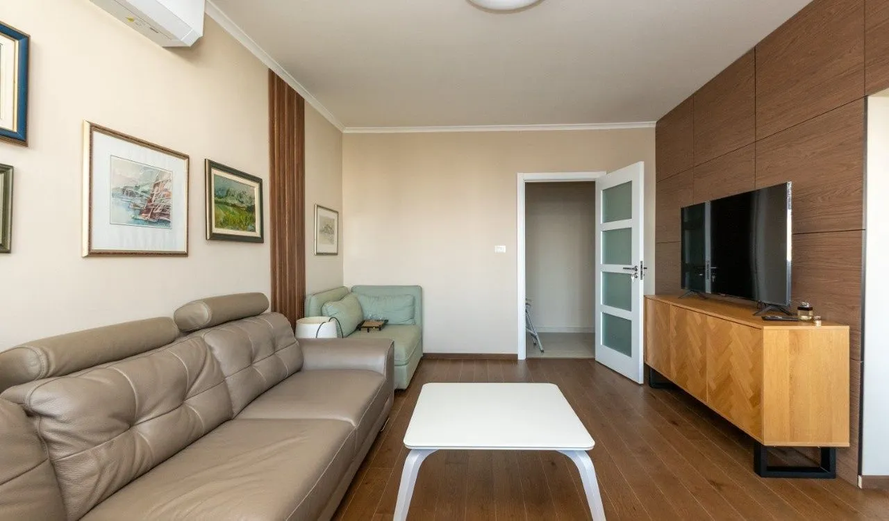 Prodaja, dvosoban stan, 75m², Preko Morače, Podgorica